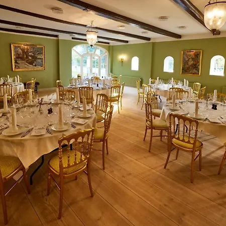 Schackenborg Slotskro 여관 3*