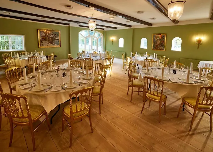 Schackenborg Slotskro Herberg 3*